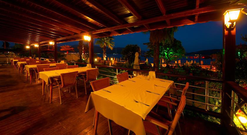 מרמריס Luna Beach Deluxe Hotel מראה חיצוני תמונה
